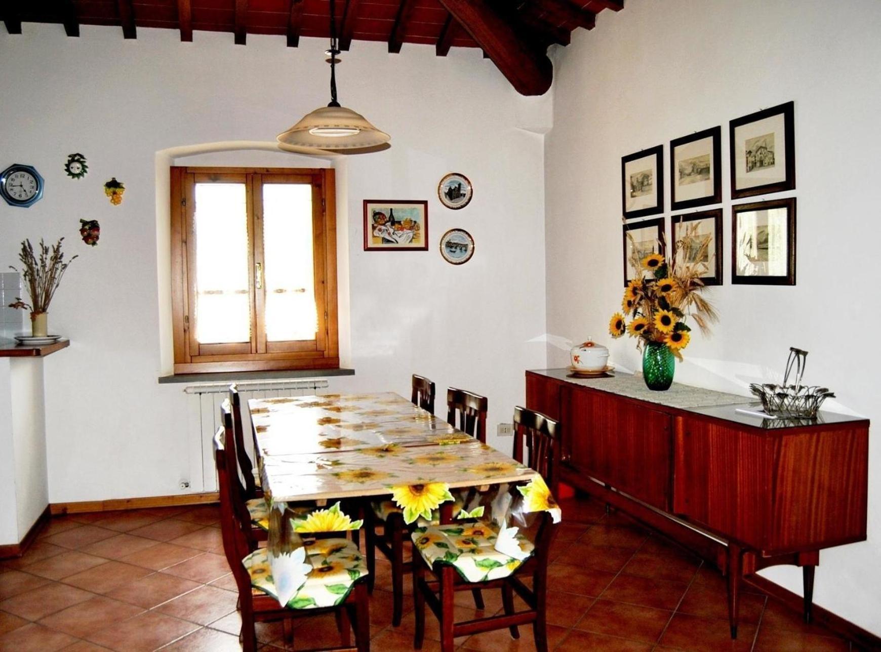 Charmantes Ferienhaus In Piani Della Rugginosa Mit Grossem Garten Реджелло Экстерьер фото